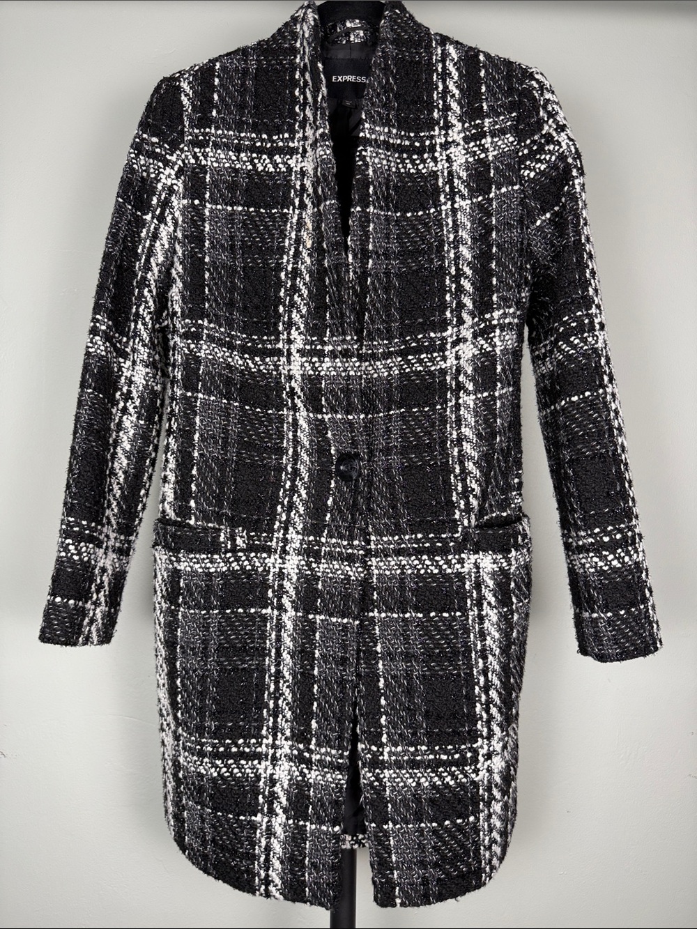 Express Black & White Plaid Collarless Tweed Bouclé Coat Jacket EUC Size XS